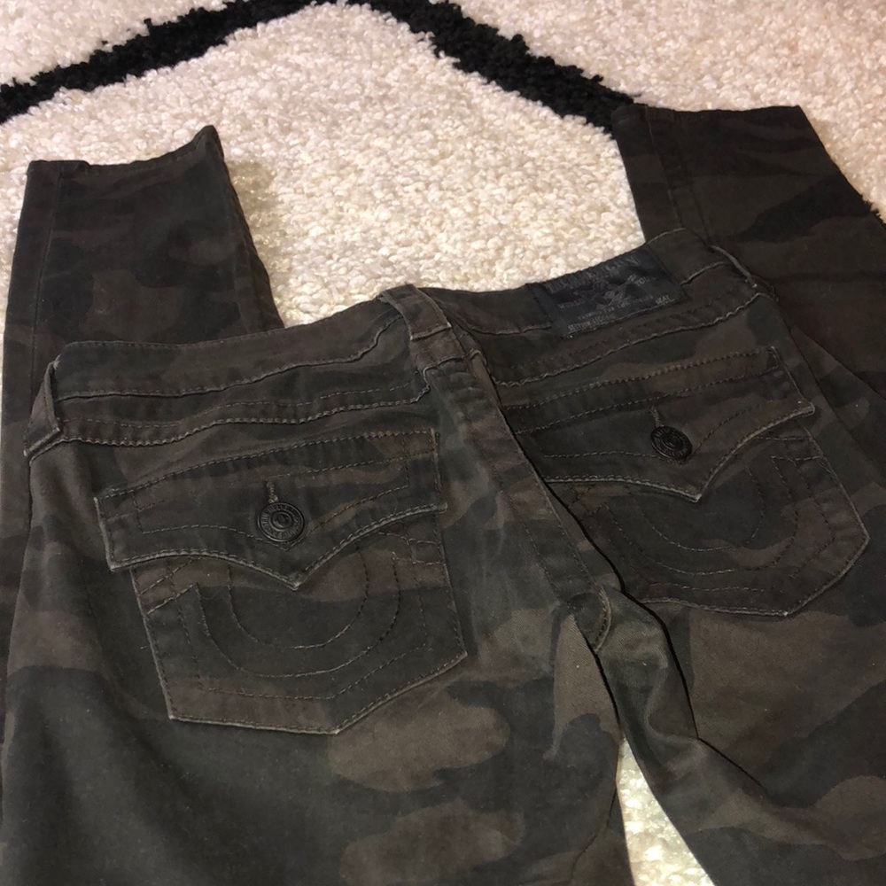Women’s True Religion Camo Pants